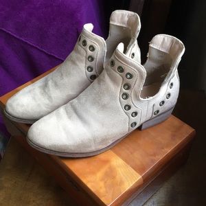 Ankle booties by WILD DIVA Lounge